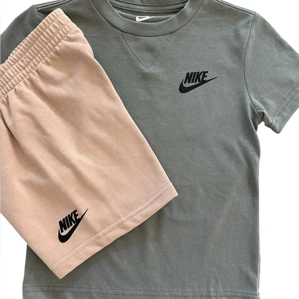 Nike Boys 2PC Set Size 4 NWT Olive Shirt Tan Shorts Logo Front & Back Outfit